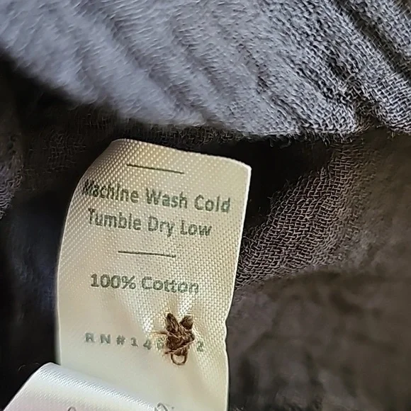 Marine layer Island Short Sleeve Button Down Tunic in Black - Picture 8 of 8